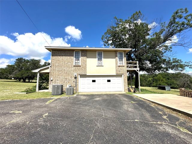 500 Apache Trail, Comanche, TX 76442