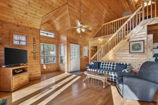 1183 Bear Paw Trail, Blue Ridge, GA 30513