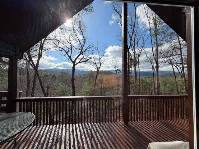 1183 Bear Paw Trail, Blue Ridge, GA 30513