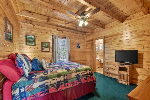 1183 Bear Paw Trail, Blue Ridge, GA 30513