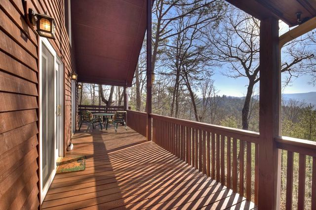 1183 Bear Paw Trail, Blue Ridge, GA 30513