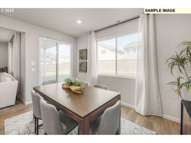 8924 Sw SALINAN St, Tualatin, OR 97062