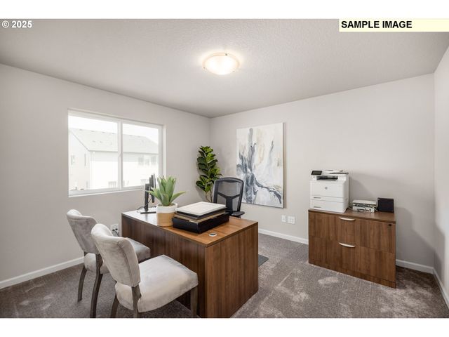 8924 Sw SALINAN St, Tualatin, OR 97062