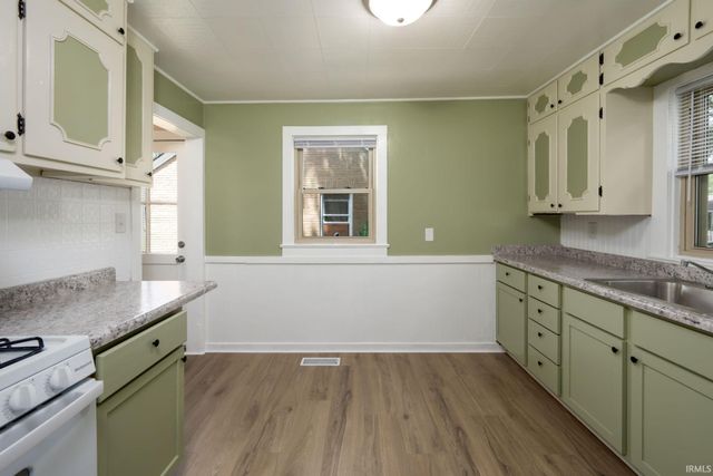 4650 Monroe Street, Fort Wayne, IN 46806