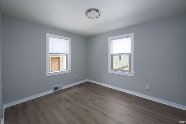4650 Monroe Street, Fort Wayne, IN 46806