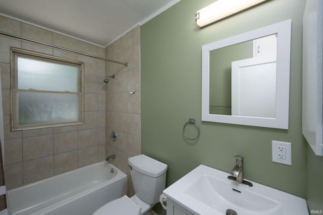 4650 Monroe Street, Fort Wayne, IN 46806