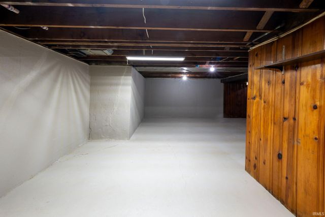 4650 Monroe Street, Fort Wayne, IN 46806