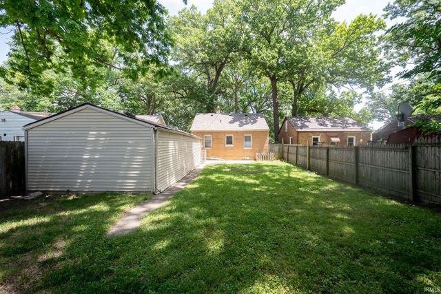 4650 Monroe Street, Fort Wayne, IN 46806