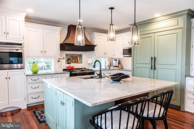 147 ELM AVE, Hershey, PA 17033