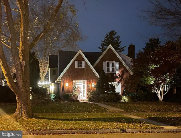 147 ELM AVE, Hershey, PA 17033