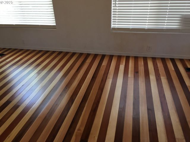 501 S 5TH St, Springfield, OR 97477