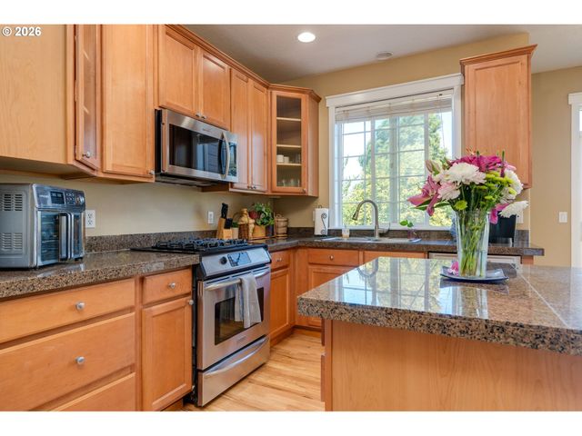 7860 Sw 135TH Ave, Beaverton, OR 97008