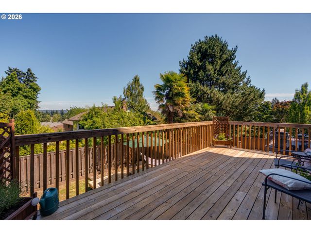 7860 Sw 135TH Ave, Beaverton, OR 97008