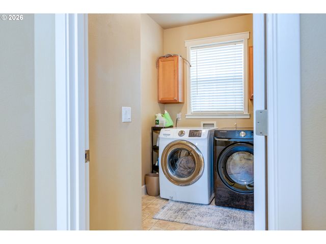7860 Sw 135TH Ave, Beaverton, OR 97008