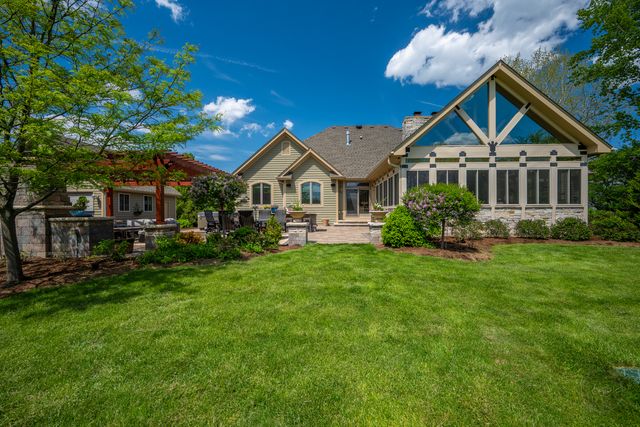 16420 S River Road, Plainfield, IL 60586