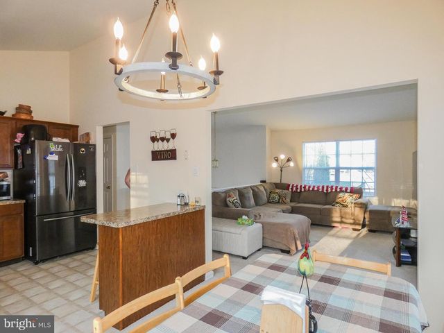 1665 CARRIAGE DR, Williamstown, NJ 08094