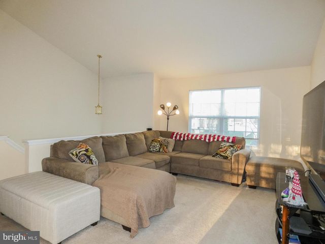 1665 CARRIAGE DR, Williamstown, NJ 08094
