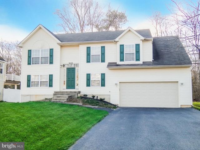 1665 CARRIAGE DR, Williamstown, NJ 08094