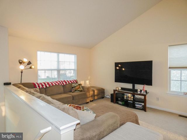 1665 CARRIAGE DR, Williamstown, NJ 08094
