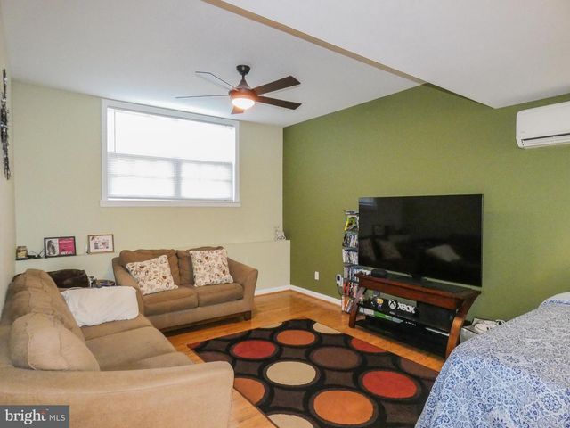 1665 CARRIAGE DR, Williamstown, NJ 08094