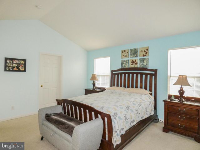 1665 CARRIAGE DR, Williamstown, NJ 08094