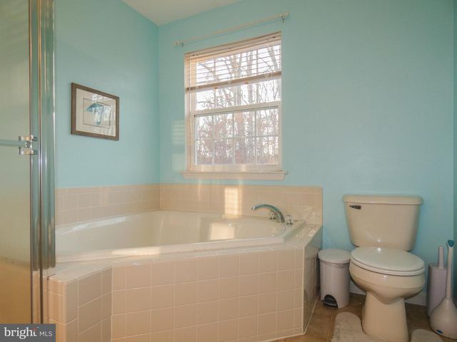 1665 CARRIAGE DR, Williamstown, NJ 08094
