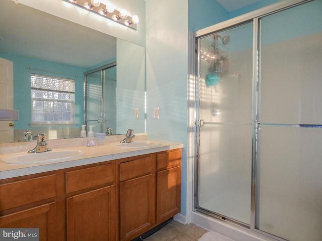 1665 CARRIAGE DR, Williamstown, NJ 08094