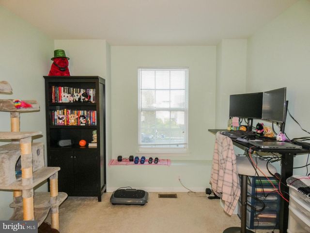 1665 CARRIAGE DR, Williamstown, NJ 08094