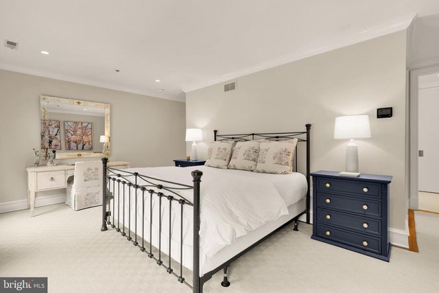 7449 ARLINGTON RD, Bethesda, MD 20814