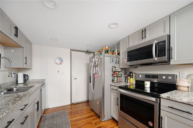 1117 Douglas Avenue 505, North Providence, RI 02904