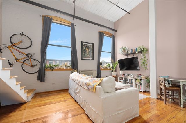 1117 Douglas Avenue 505, North Providence, RI 02904