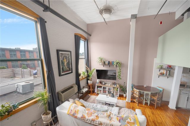 1117 Douglas Avenue 505, North Providence, RI 02904