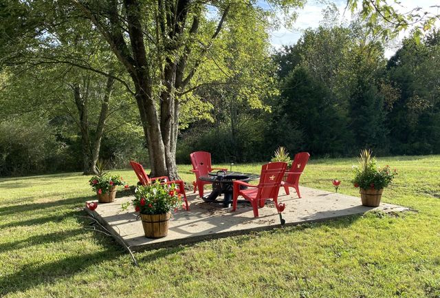 151 Hawkins Rd, Westmoreland, TN 37186