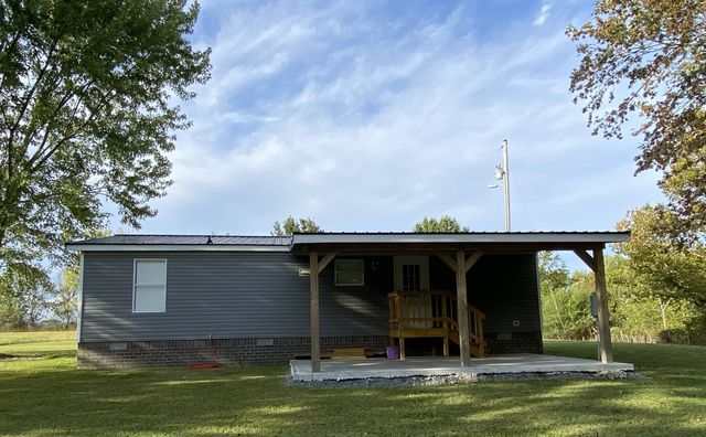 151 Hawkins Rd, Westmoreland, TN 37186