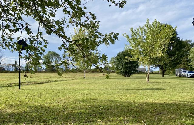 151 Hawkins Rd, Westmoreland, TN 37186