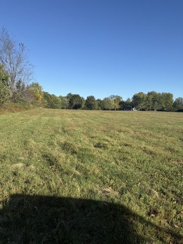 151 Hawkins Rd, Westmoreland, TN 37186