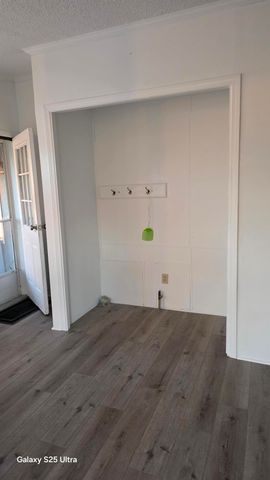 8461 N 600 W, Lake Village, IN 46349