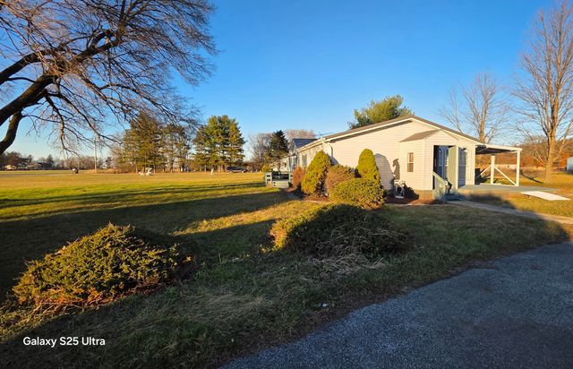 8461 N 600 W, Lake Village, IN 46349