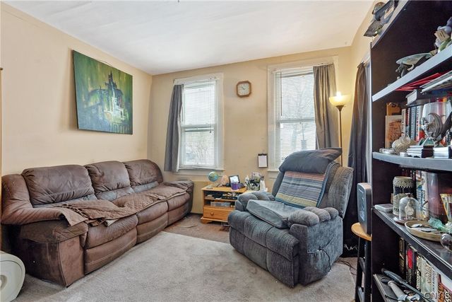11 Murray Street, Oswego, NY 13126