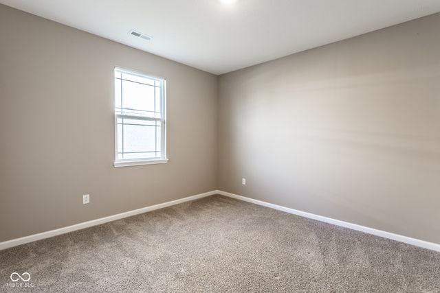 4848 W Jamestown Trace, New Palestine, IN 46163