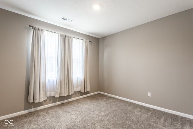 4848 W Jamestown Trace, New Palestine, IN 46163