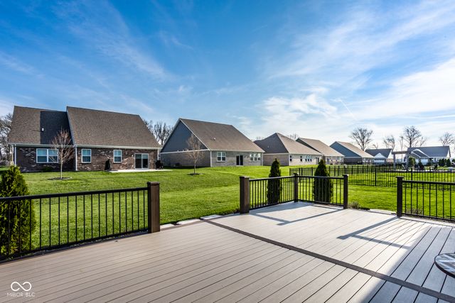 4848 W Jamestown Trace, New Palestine, IN 46163