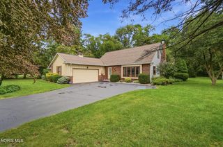 354 Colony Road, Rossford, OH 43460