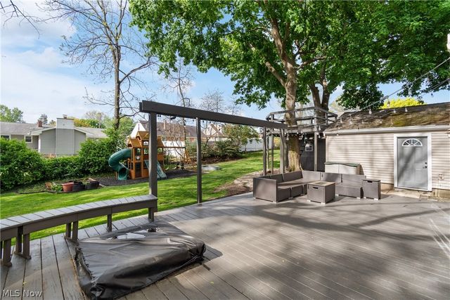 134 Bonnett Street SW, North Canton, OH 44720