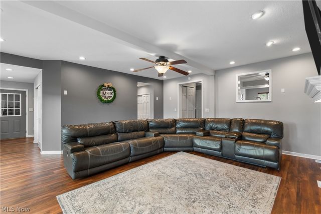 134 Bonnett Street SW, North Canton, OH 44720