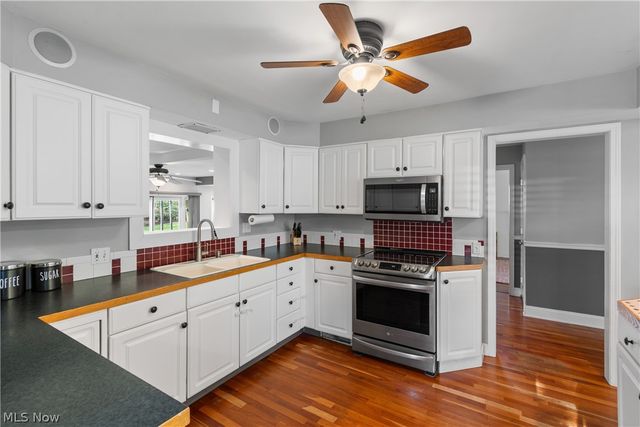 134 Bonnett Street SW, North Canton, OH 44720