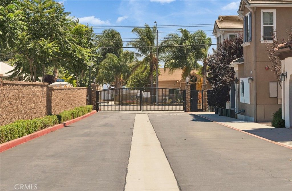 Image 21 of property listing at 1415 Madrid, Pomona, CA 91766