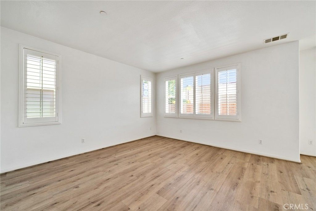 Image 4 of property listing at 1415 Madrid, Pomona, CA 91766