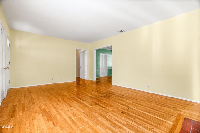 575 N Daisy Avenue, Pasadena, CA 91107