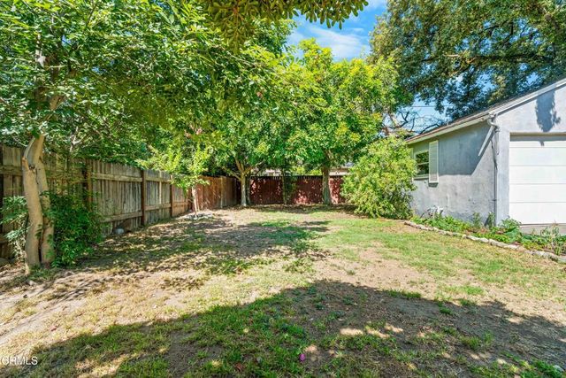 575 N Daisy Avenue, Pasadena, CA 91107